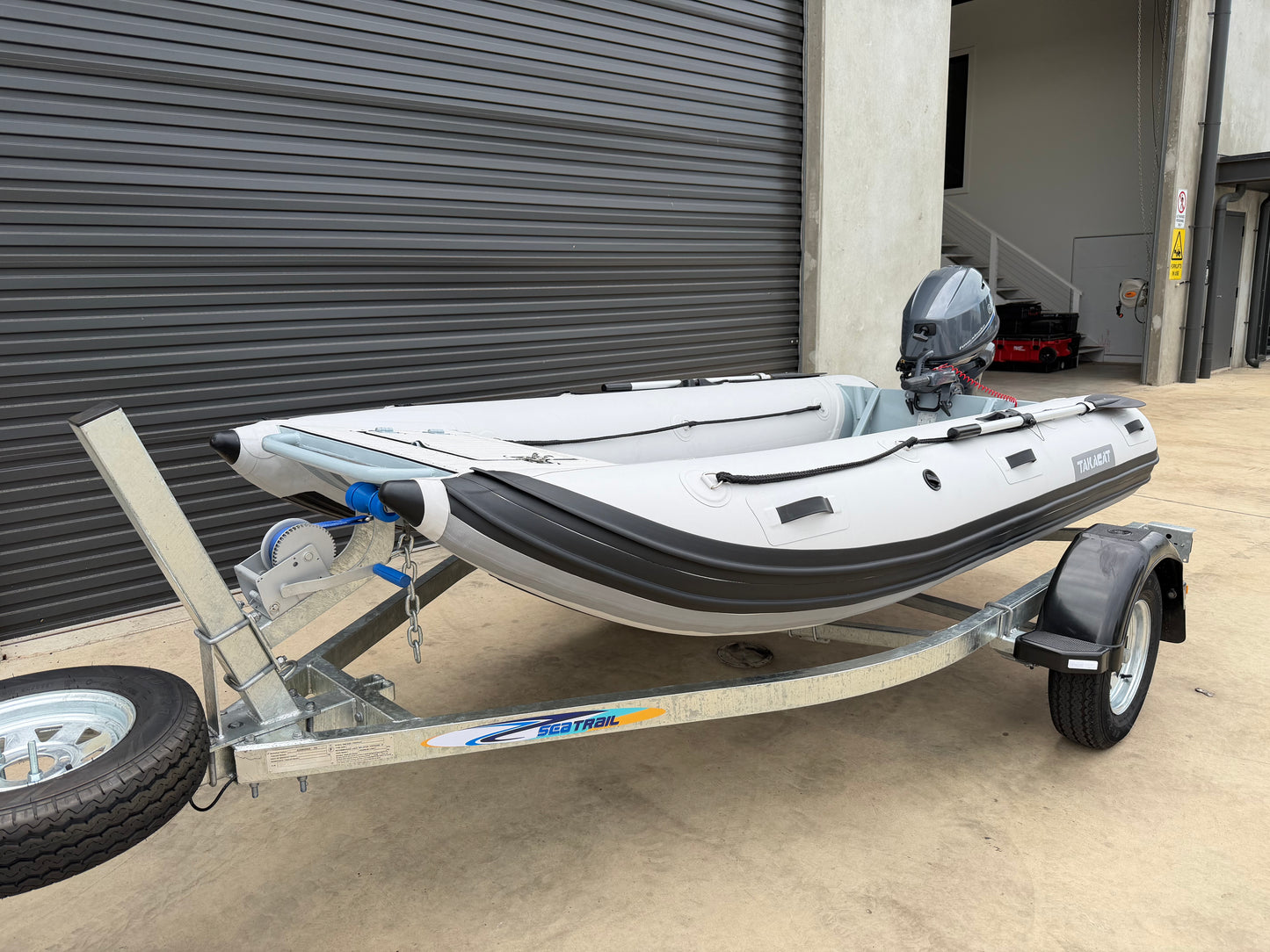 Takacat 340 LX-R Series Package