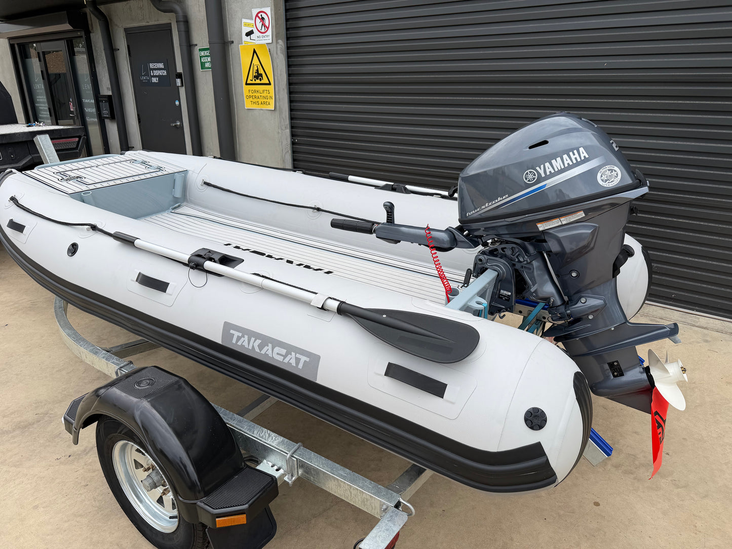 Takacat 340 LX-R Series Package